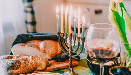 开云体育下载-【比赛现场】激烈对抗背后的战术布局揭秘，激烈对抗性强的项目有哪些