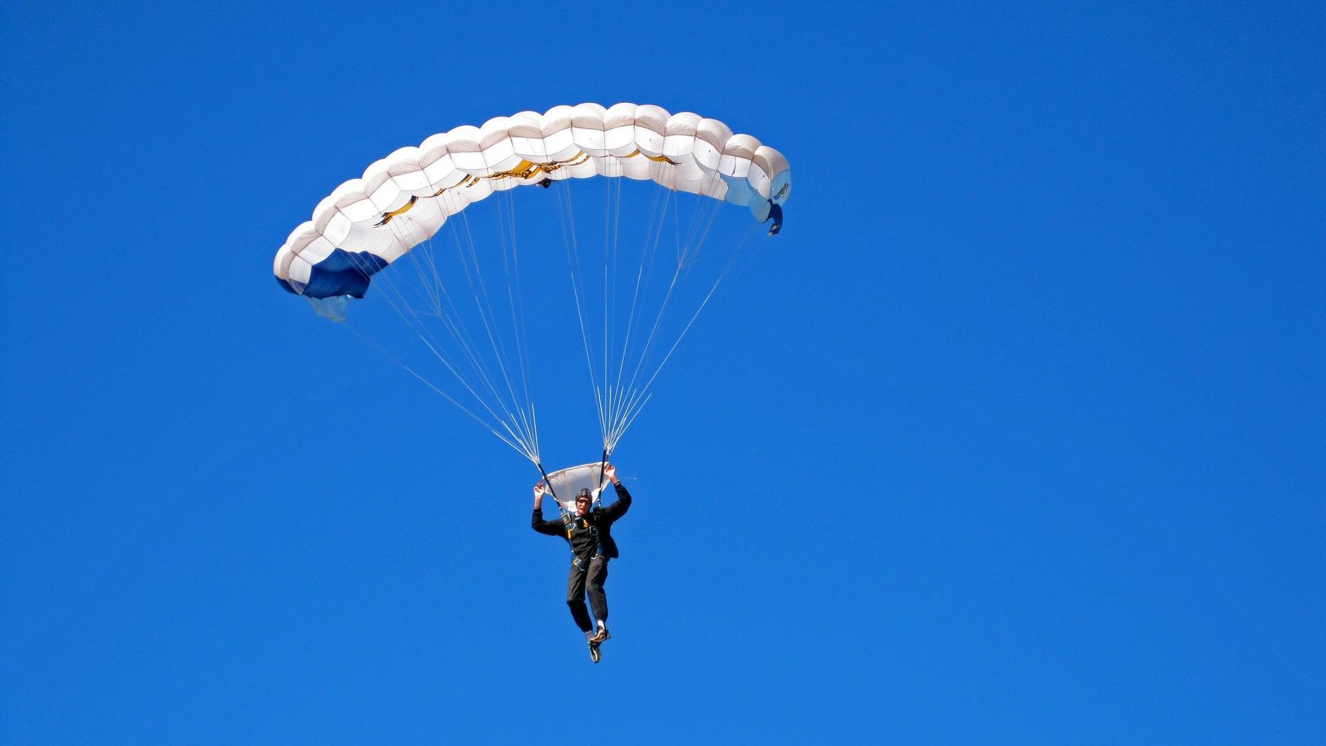 中国女篮国家队秘密集训，为奥运冲金蓄势待发，中国女篮训练